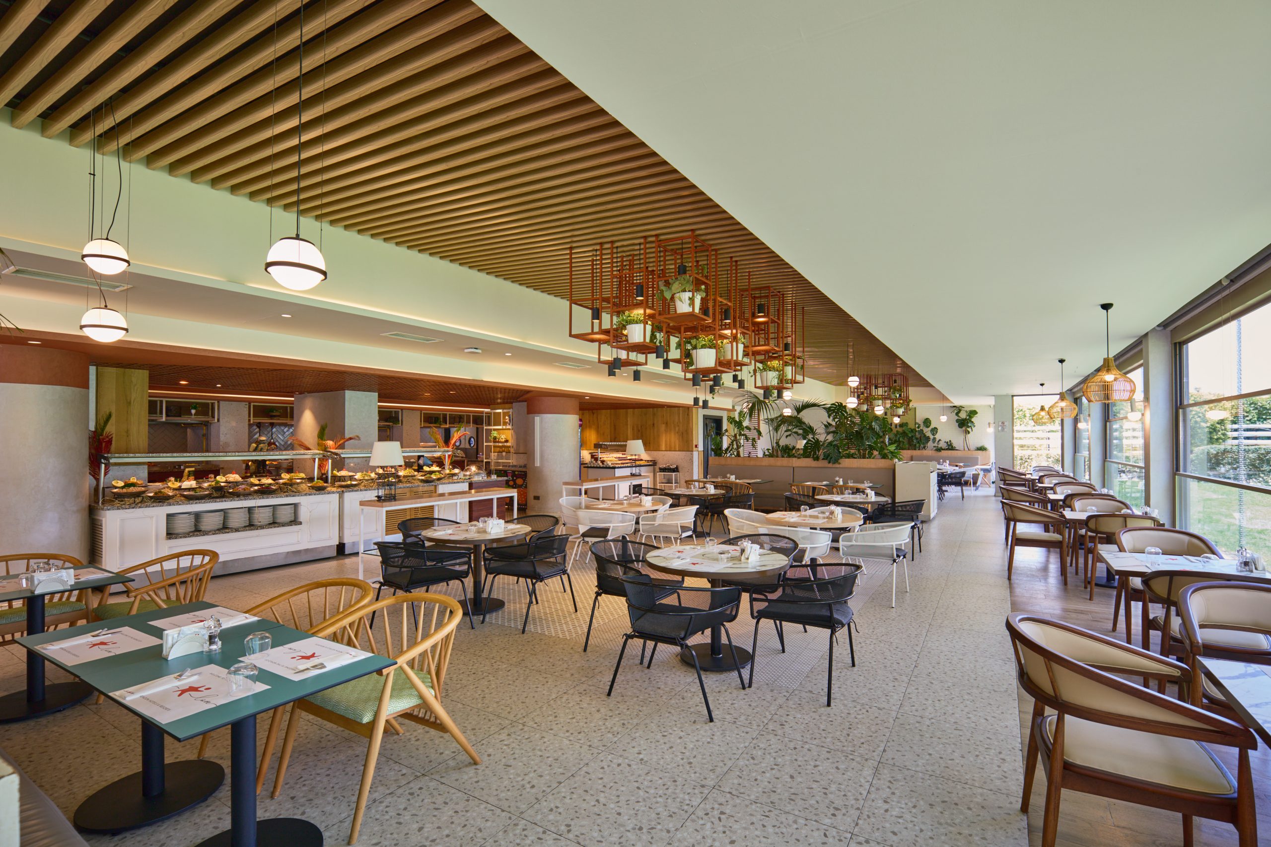 Grand park lara tulip bistro 03 scaled
