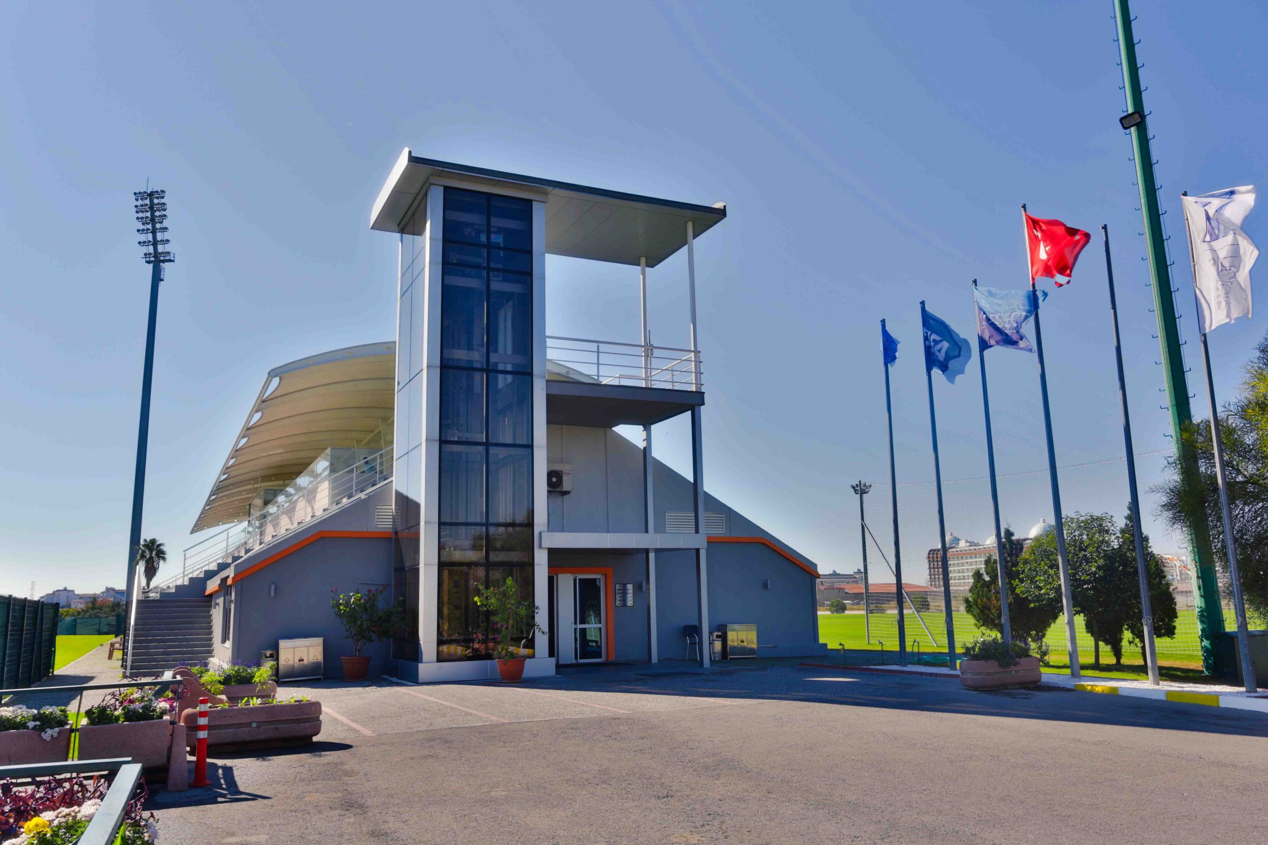 Hapag lloyd emirhan sportkomplex anfahrt 1 scaled