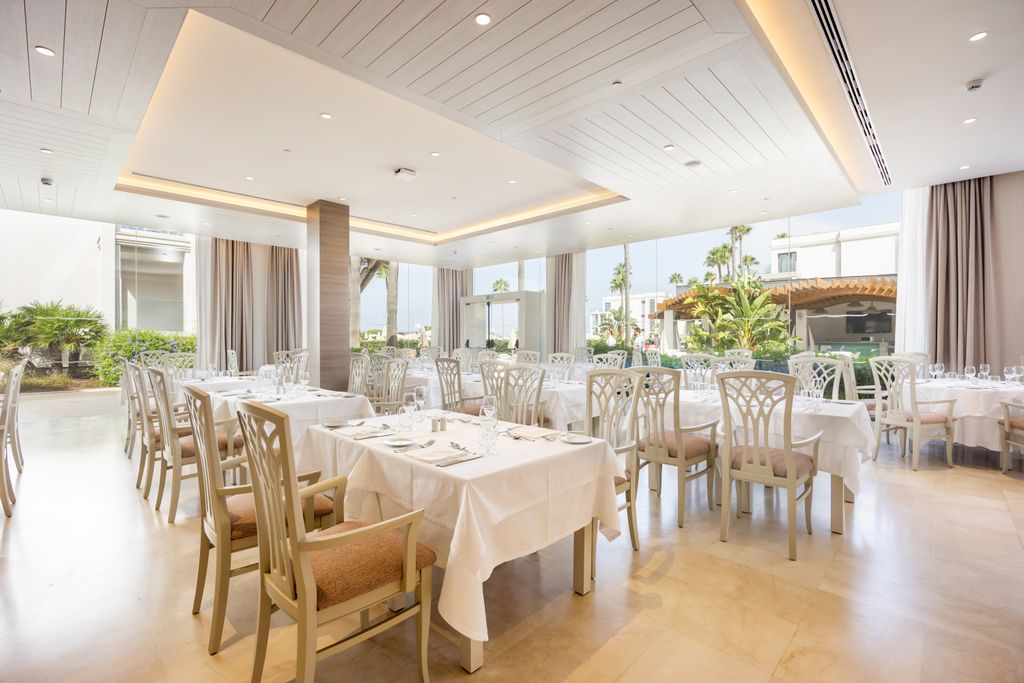 Hipotels barrosa park a la carte restaurant 1