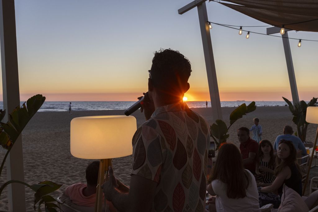 Hipotels barrosa park calma beach club sunset 2